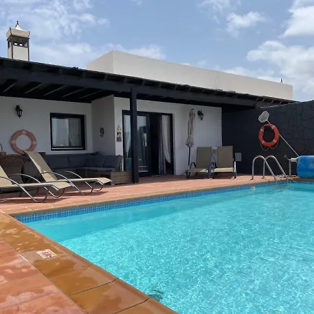Villa Burgao Playa Blanca  Exterior photo